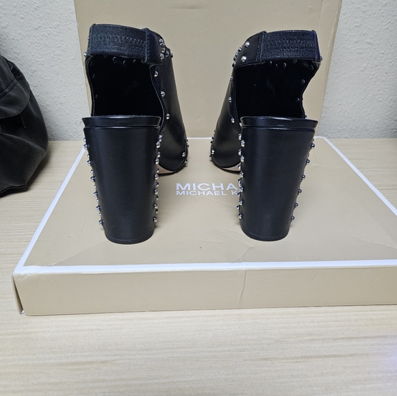 Michael Michael Kors Astor open toed leather heel - Picture 2 of 7